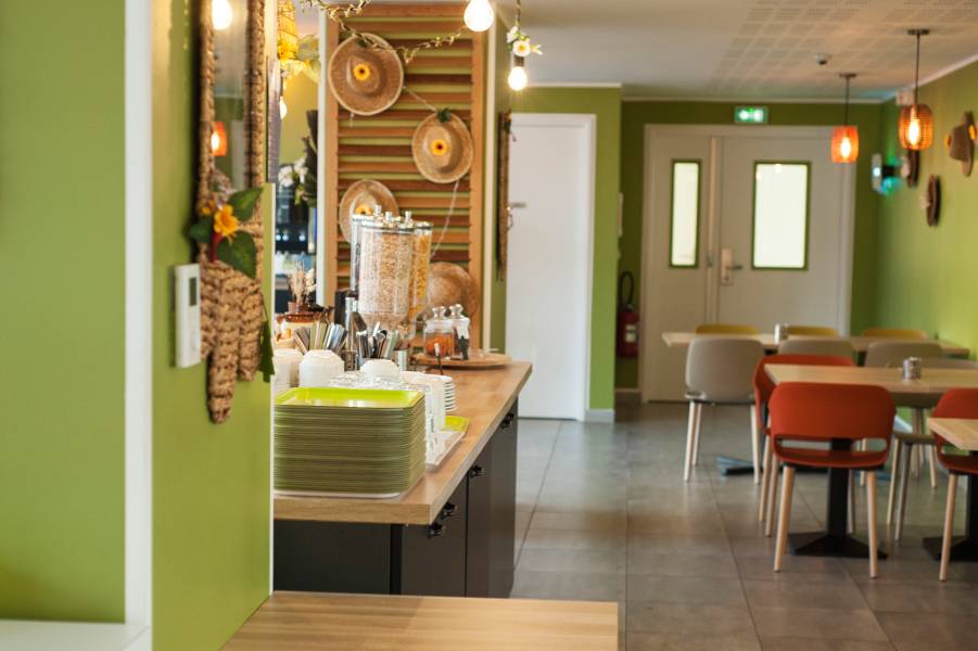 Hotel Clichy petit dejeuner Moov Appart Hotel