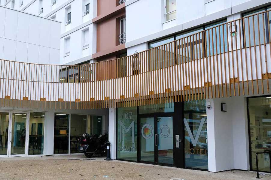 Entrée du Moov'appart hôtel Clichy
